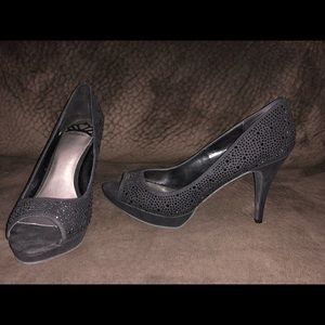 Fergalicous peep toe pumps